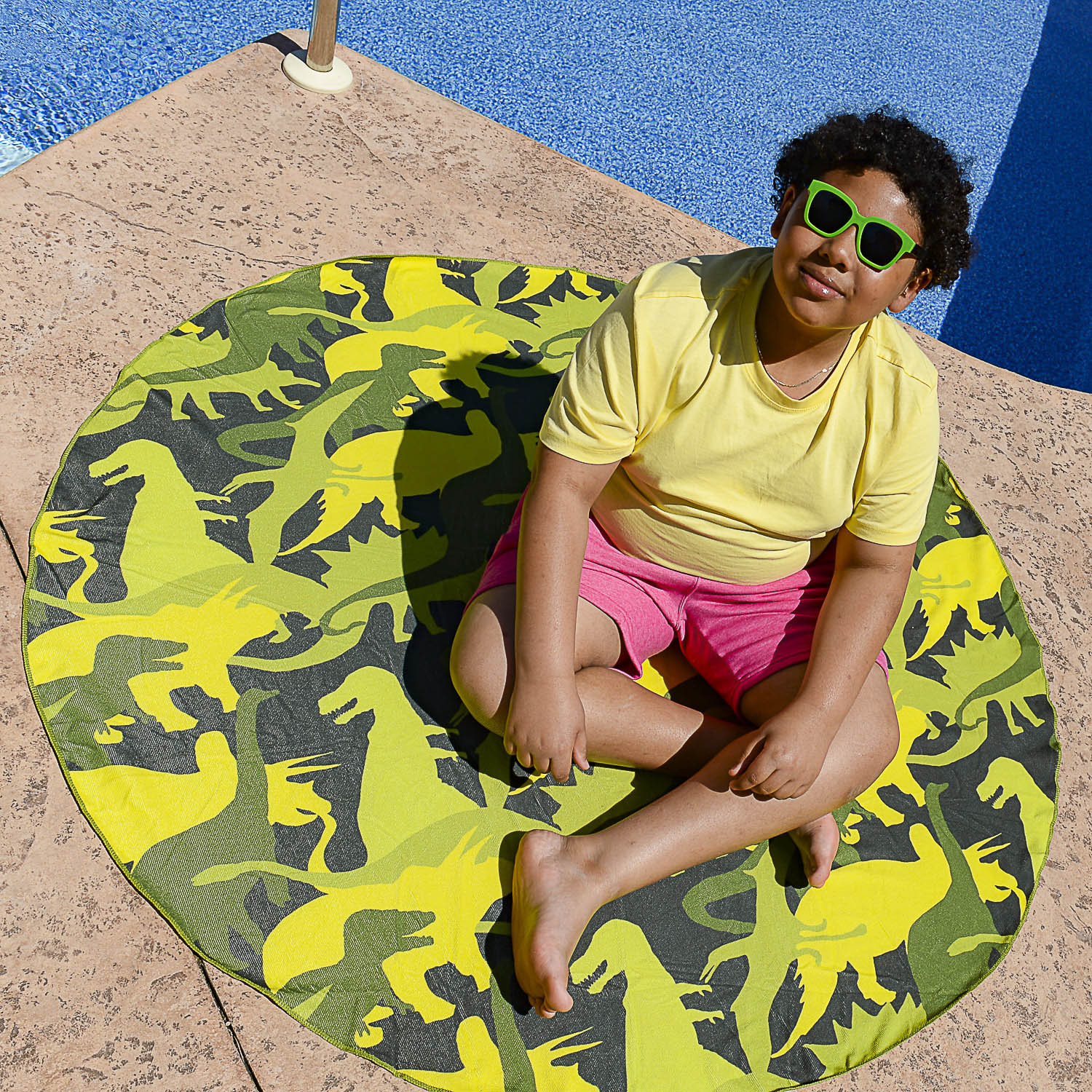 DINO CAMO ROUND TOWEL