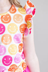 DONT WORRY, BE HAPPY RUFFLE TEE