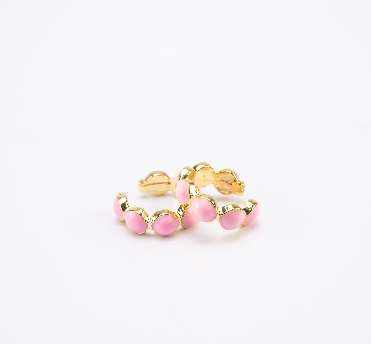 EARCUFFS ESMALTADO BOLITAS ROSA CLARO